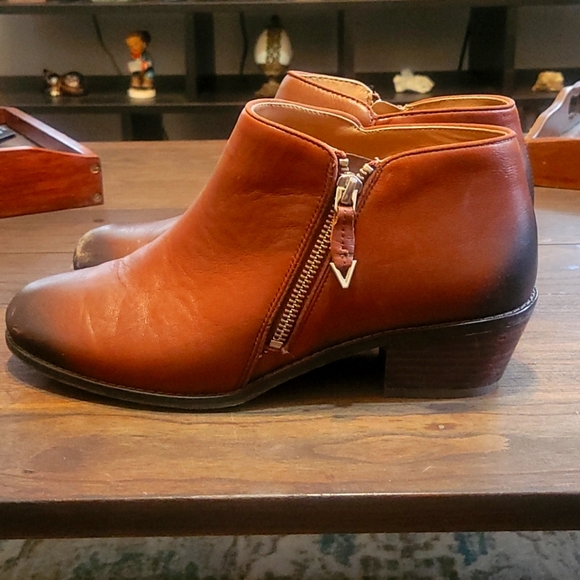 vionic jolene leather booties